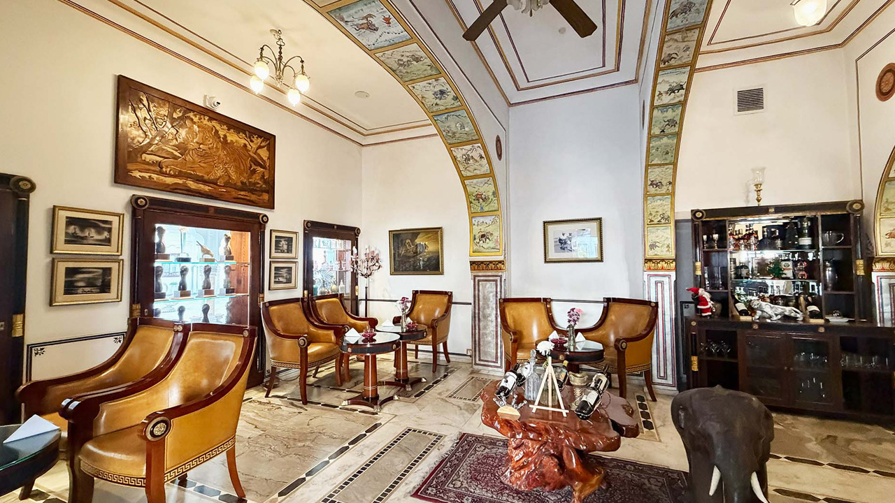 ザ・ラージ・パレス インドジャイプールの宮殿ホテル