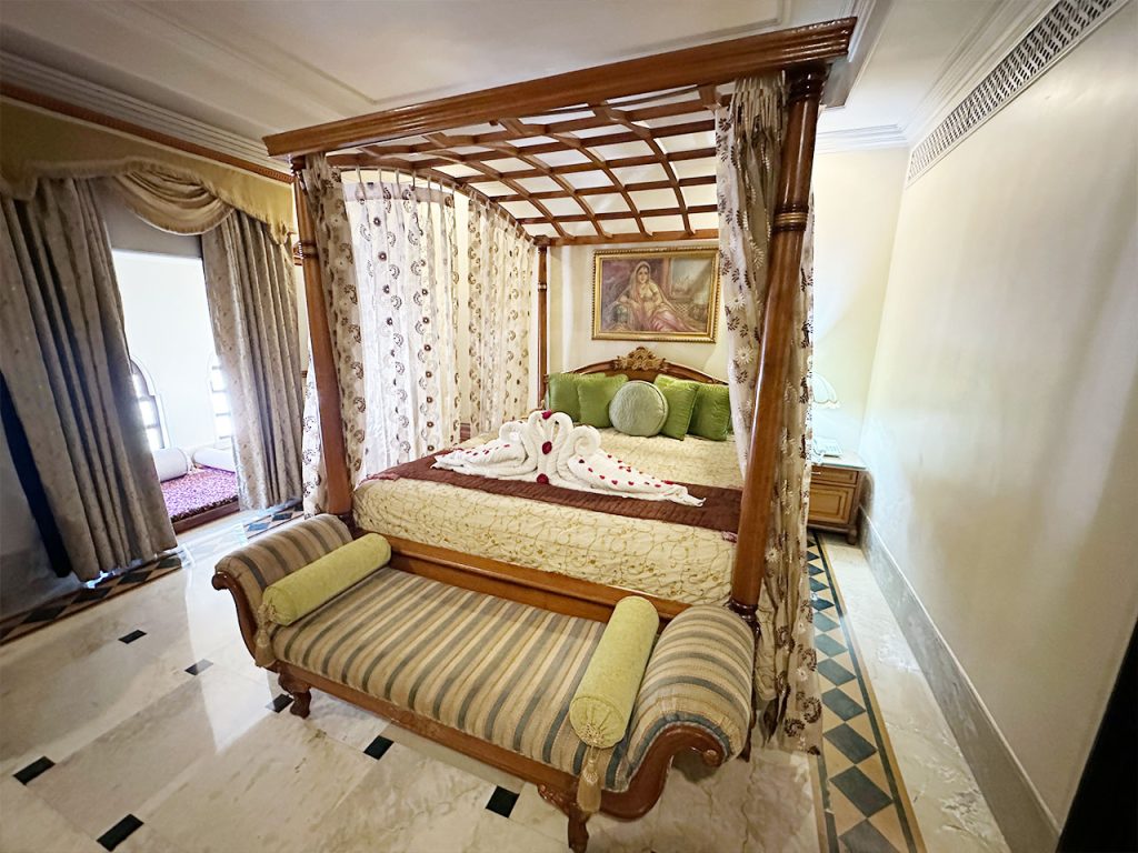 シヴ・ヴィラス・リゾート・ジャイプール ベッドルーム