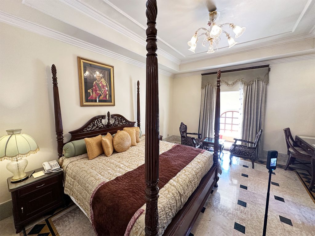 シヴ・ヴィラス・リゾート・ジャイプール ベッドルーム